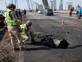 Rusland valt voor vierde dag op rij brug in Kyiv aan tijdens bezoek Merz