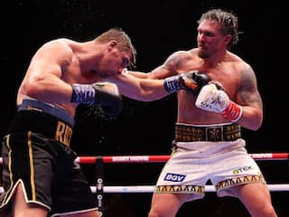 Boksicoon Usyk staat vlak na winst op Verhoeven al zijn wereldtitels af