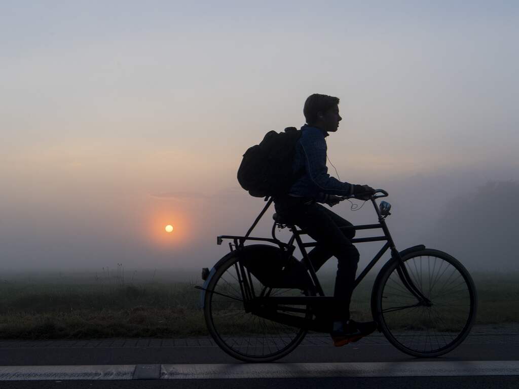 Weerbericht | Een mistige dag met buien, maar ook nazomerwarmte