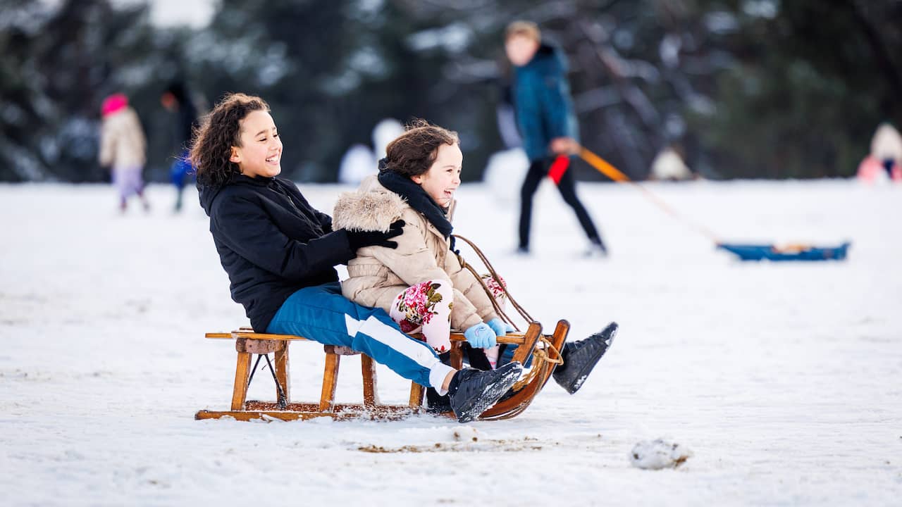 Verdachte man die kinderen slee aanbood blijkt echt schuur vol sleetjes te hebben