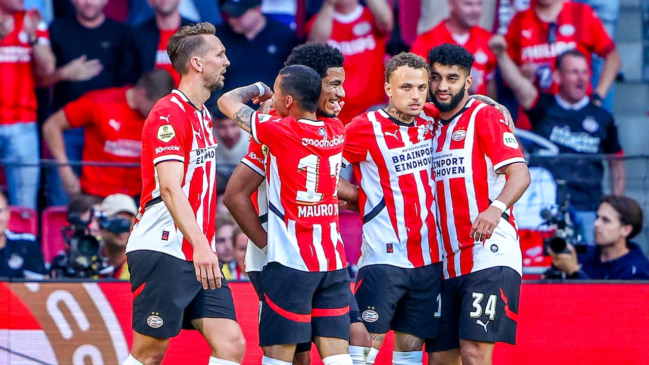 Gemeente Eindhoven hangt per ongeluk al vlaggen met 'PSV kampioen' op