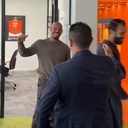 Xavi spreekt eerste woordje Nederlands op eerste dag als bondscoach in Zeist