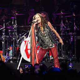 Aerosmith stopt na ruim 50 jaar met optreden wegens stemproblemen Steven Tyler