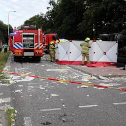 Man (19) omgekomen bij ongeluk met vrachtwagen in Uddel, vier gewonden