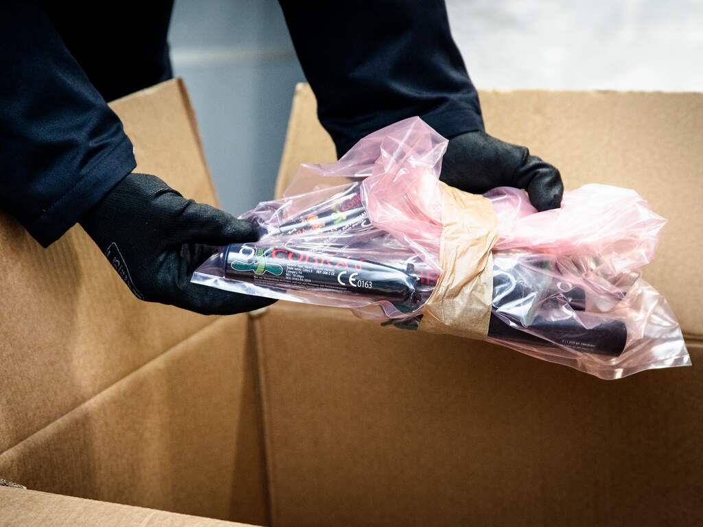 Politie, OM en NFI zien illegaal vuurwerk steeds groter en zwaarder worden
