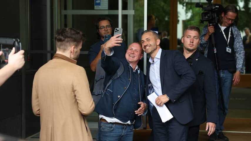 Foto bij AfD aan zet na monsterzege, maar regering vormen is geen vanzelfsprekendheid
