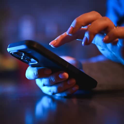 Illustratie bij: Iran hackt volgens AIVD apparaten van journalisten en critici in Nederland