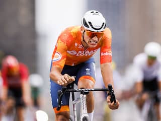 Smaakmaker Van der Poel kan leven met WK-brons: 'Heel sterke koers gereden'