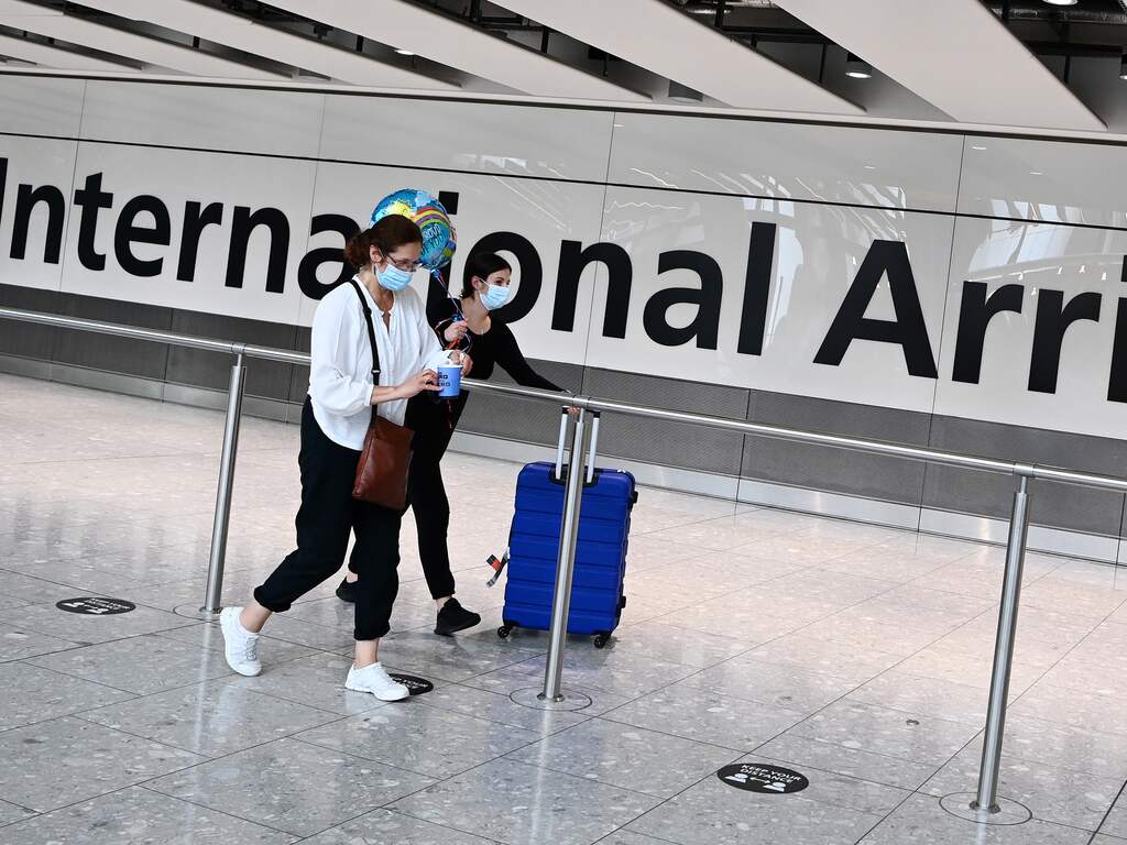 VK schrapt vluchten uit Zuid-Afrika vanwege zorgen over nieuwe coronavariant