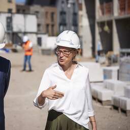 Minister wil op vijf nieuwe locaties bouw van 30.000 woningen versnellen