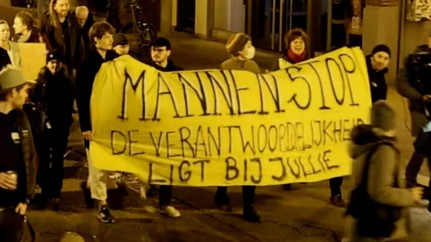 Honderden lopen protestmars tegen zedenincidenten in Leiden