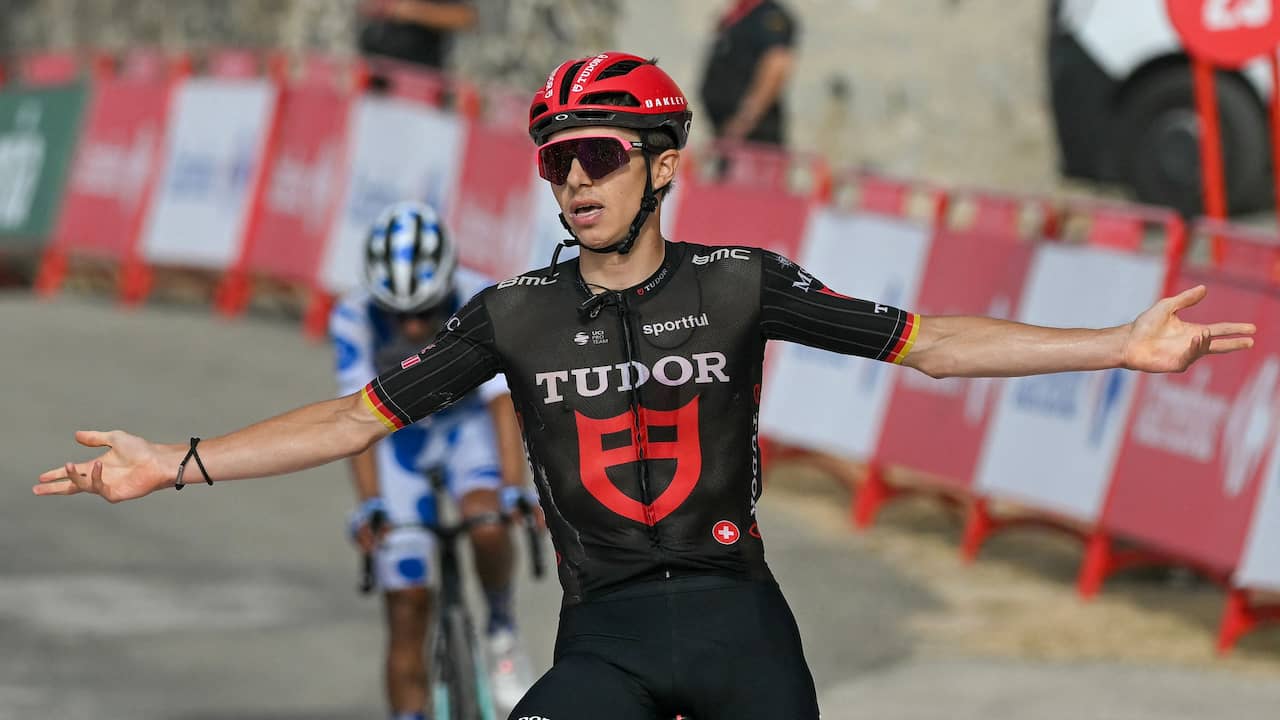 Duitser Brenner komt als eerste boven op loodzware slotklim in Vuelta