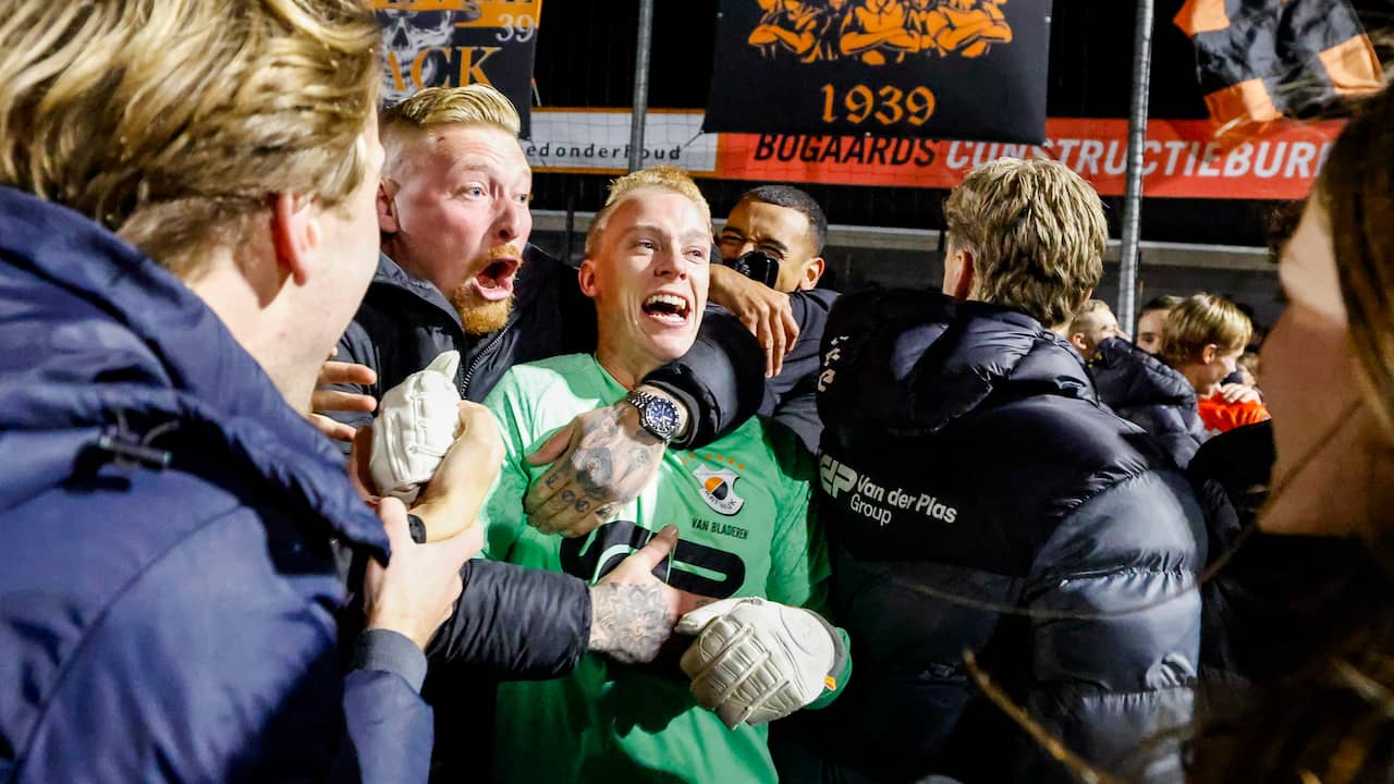 Katwijk-keeper snapt niet dat hij publiek al in sprong: 'Moet terug naar school'