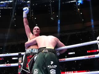Tyson Fury (37) wint bij terugkeer in de ring en wil gevecht met Anthony Joshua
