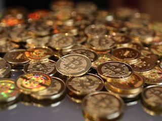 Bitcoin schiet voor het eerst in ruim twee maanden voorbij de 70.000 dollar