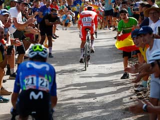Pogacar schrok van Mas op slotklim in Vuelta: 'Ging me als een raket voorbij'
