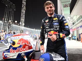 Verstappen trekt goede vorm door met poleposition voor sprintrace Singapore