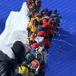 Explainer | Zo kijkt Nederlands eerste Mount Everest-beklimmer naar de chaos