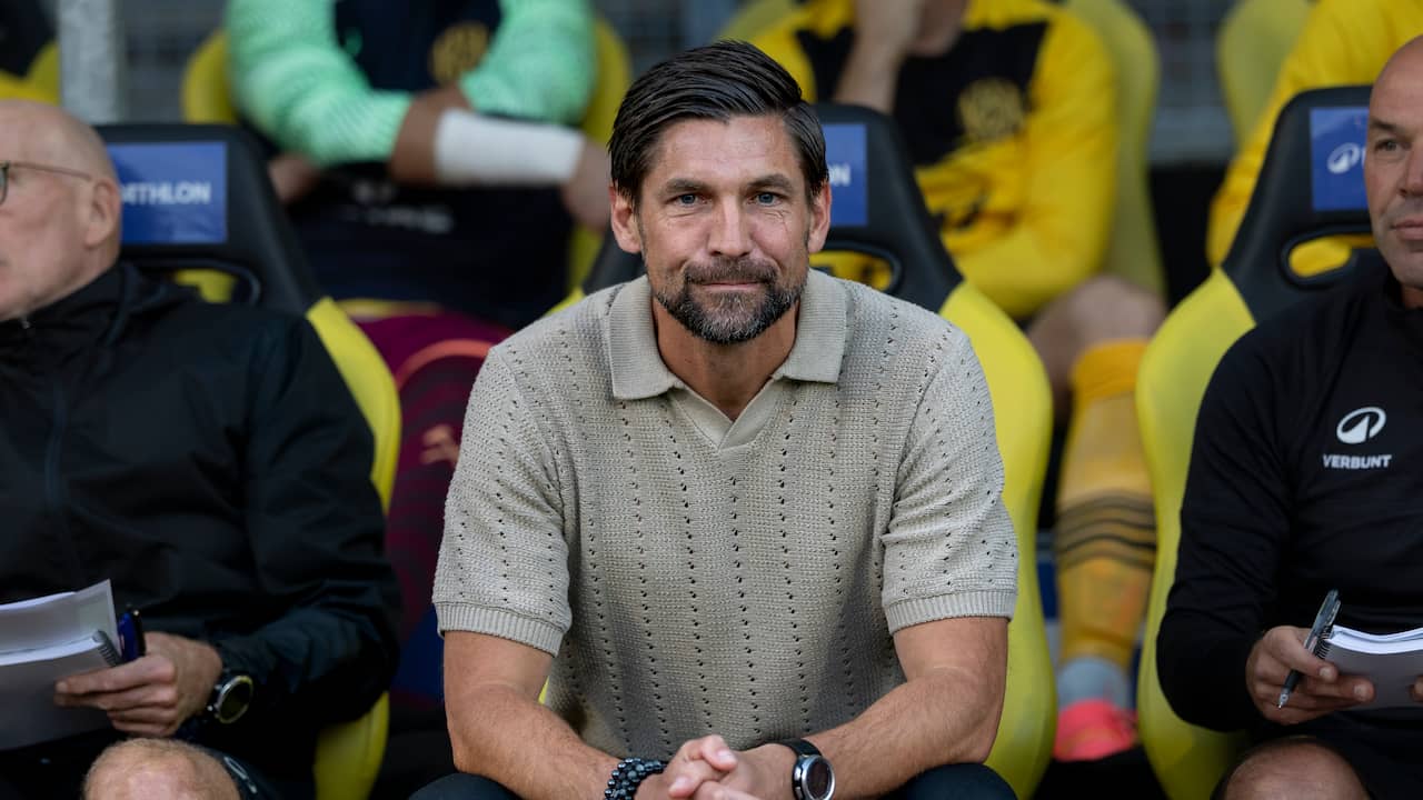 Roda JC kondigt tijdens strijd om play-offs breuk met trainer Van Dessel aan