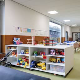 Ondanks hogere toeslag betalen veel ouders extra voor kinderopvang
