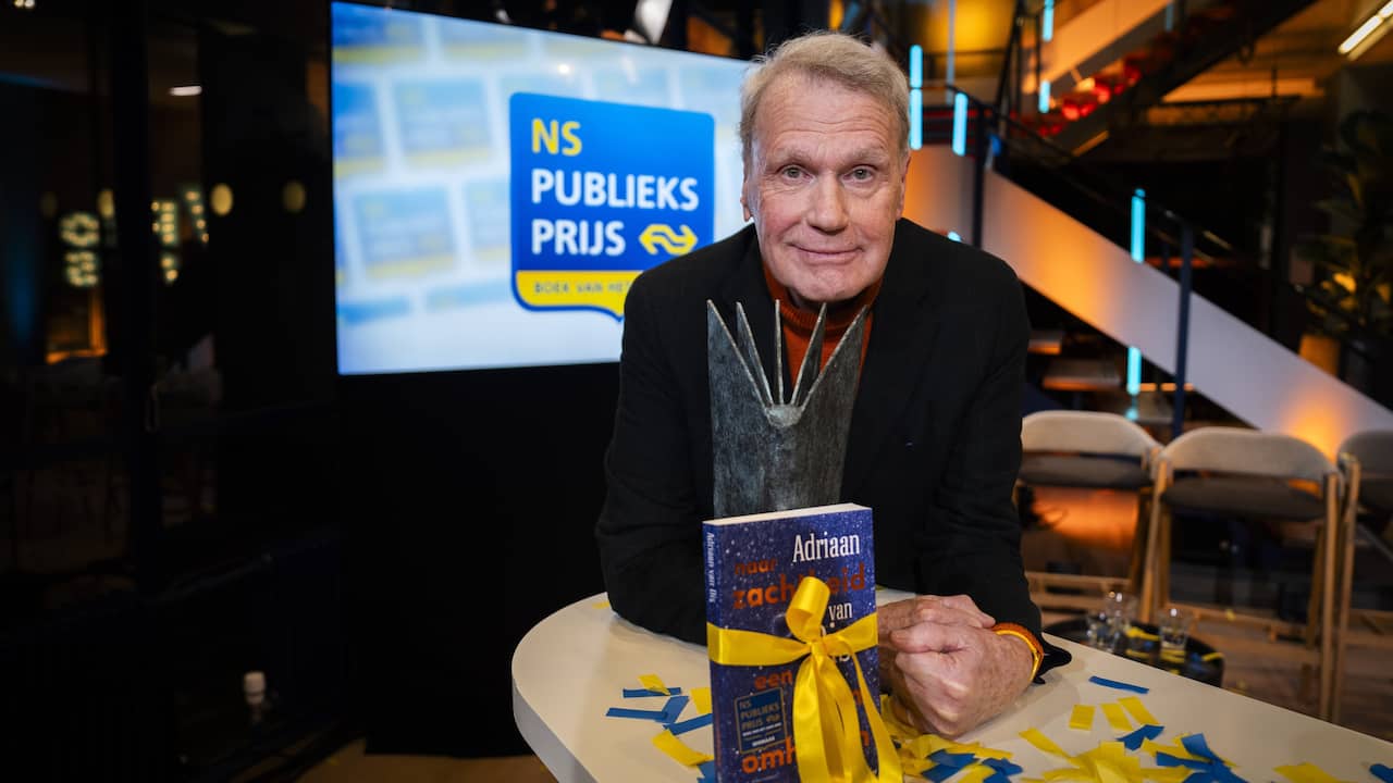 Adriaan van Dis wint NS Publieksprijs met Naar zachtheid en een warm