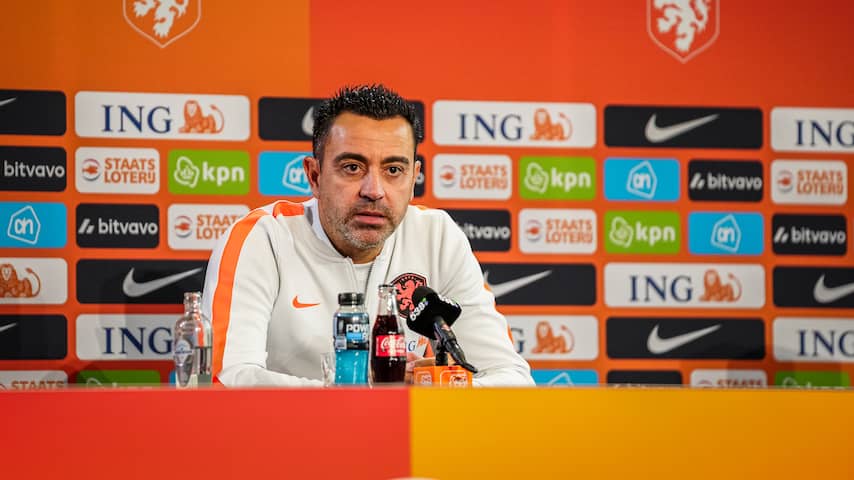 Xavi positief over niveau Eredivisie: 'Ajax-PSV was Champions League-niveau'