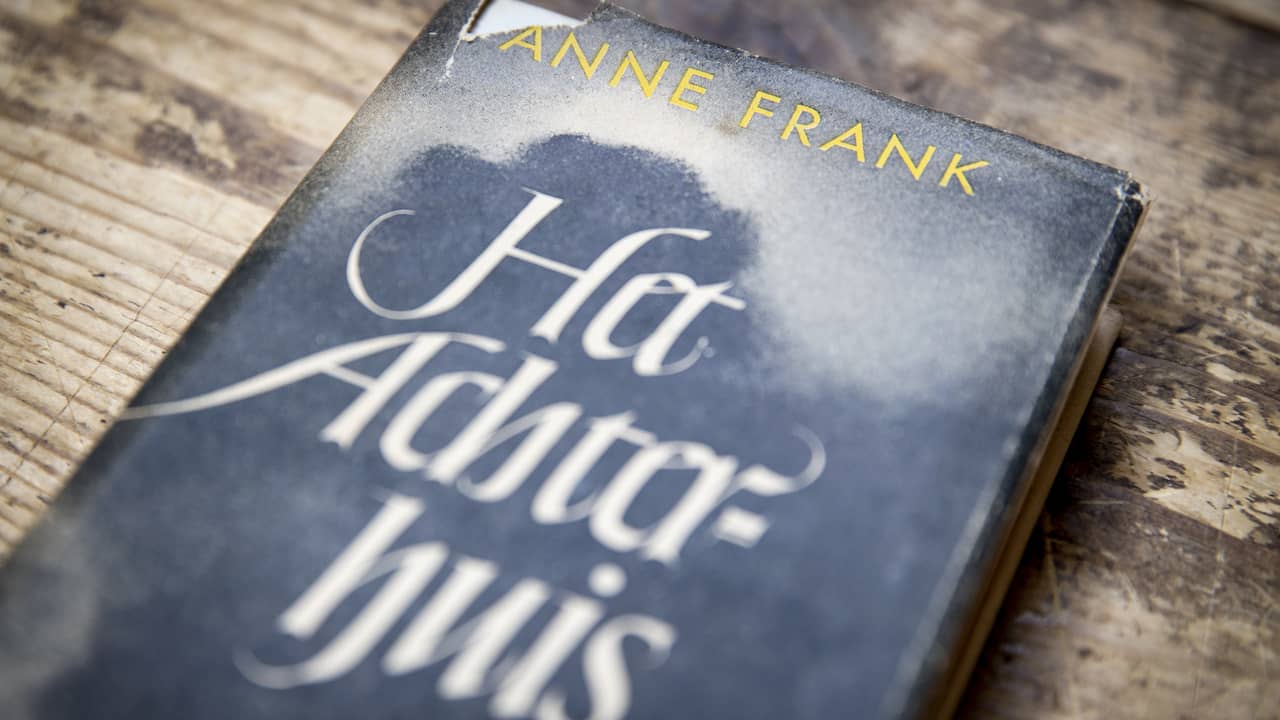 Medewerker kringloopwinkel redt eerste druk van Het Achterhuis uit