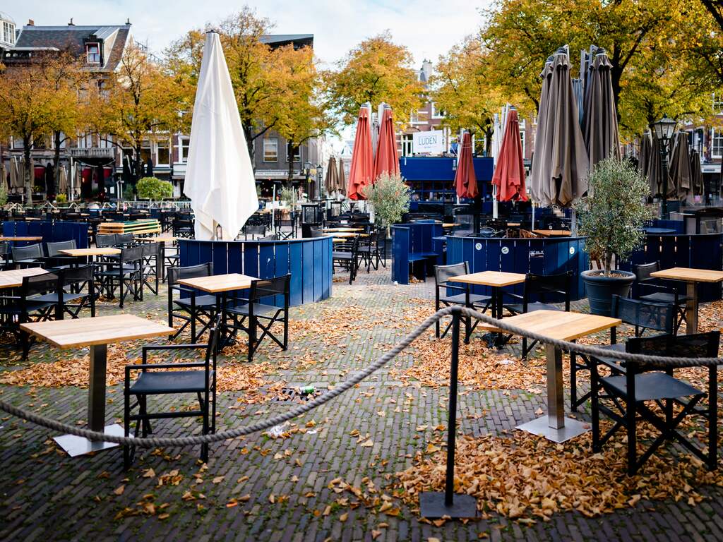 Gesloten leeg terras