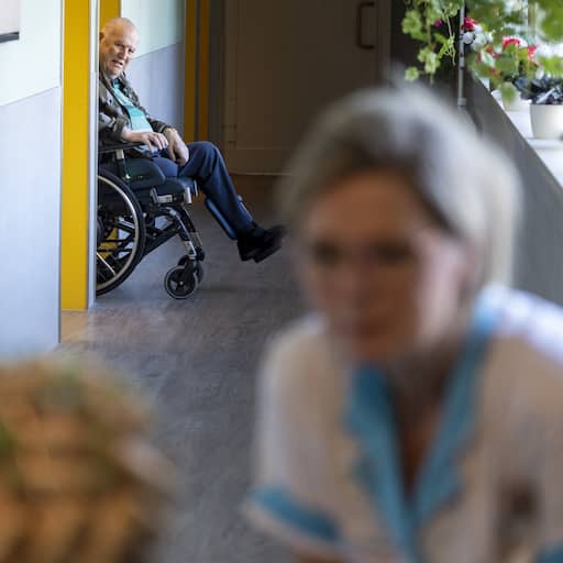 Illustratie bij: Steeds meer mensen werken niet, terwijl groep werkenden niet groeit