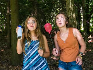 Citronellakaarsen of stekkers? Dit is wat echt werkt tegen muggen