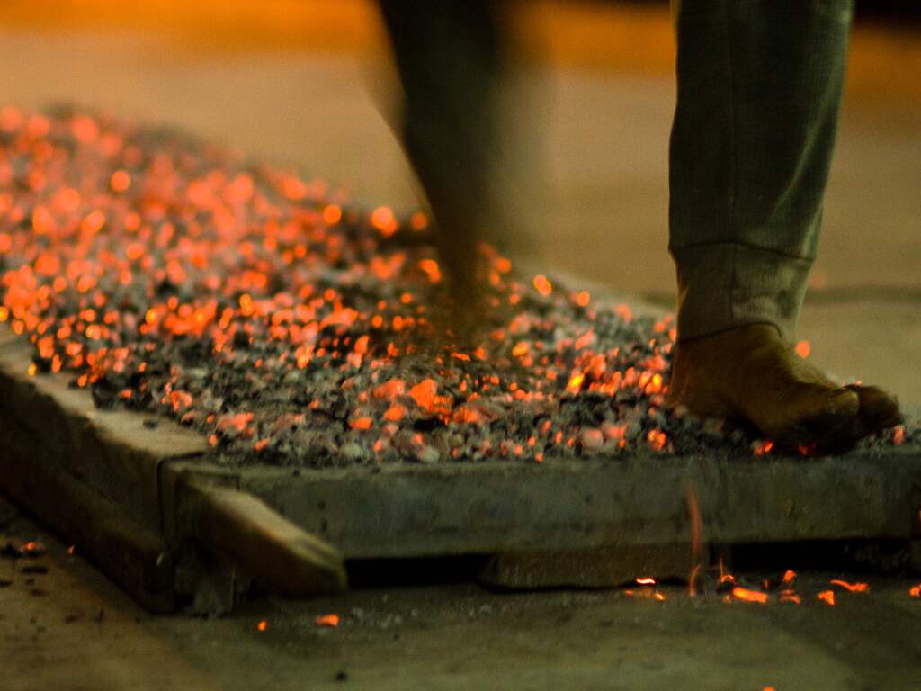 Lopen over hete kolen