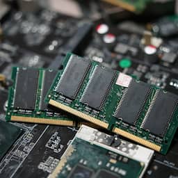Phones and laptops becoming more expensive, chip shortage to last until at least 2028