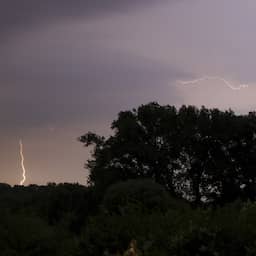 Donderdagavond in 8 provincies code geel wegens onweer en regen, later overal