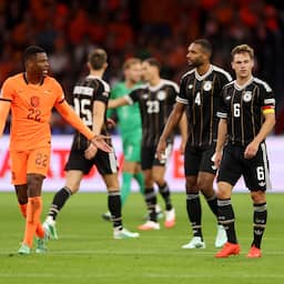 Duitsers halen schouders op over goal na blessure Brobbey: 'Echt geen schande'