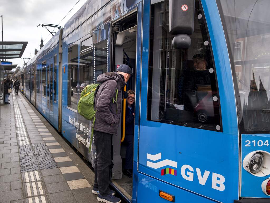 Ov in grote steden ligt zaterdag ook even stil wegens mishandeling conducteur