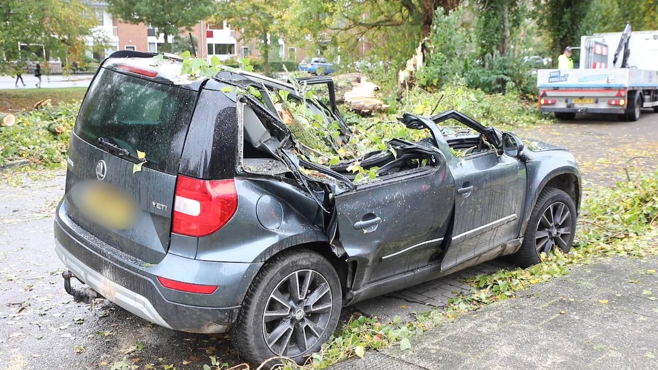 Video | Storm Benjamin zorgt voor overlast en schade in heel Nederland