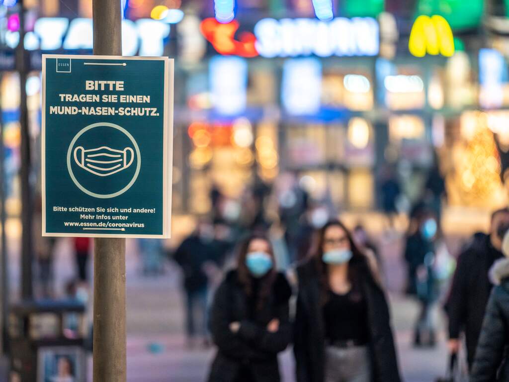 Recordaantal positieve tests in Duitsland, Merkel wil strengere maatregelen