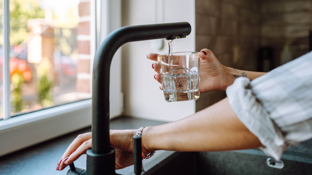 Poepbacterie aangetroffen in drinkwater regio Dordrecht, kookadvies ingevoerd