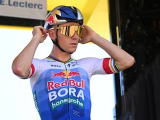 Evenepoel houdt voetjes op de grond in Tour: 'Pogacar is ver buiten mijn bereik'