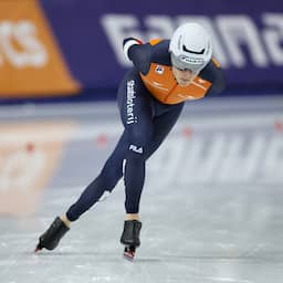 NU+ | Bosker schaatst twee 10 kilometers: 'Opeens lag er iemand op de baan'