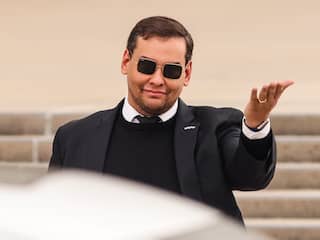 Oud-Congreslid dat stal en loog over 9/11 en diploma's hoort zijn straf