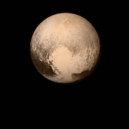 Astronomen zijn erachter waarom Pluto een 