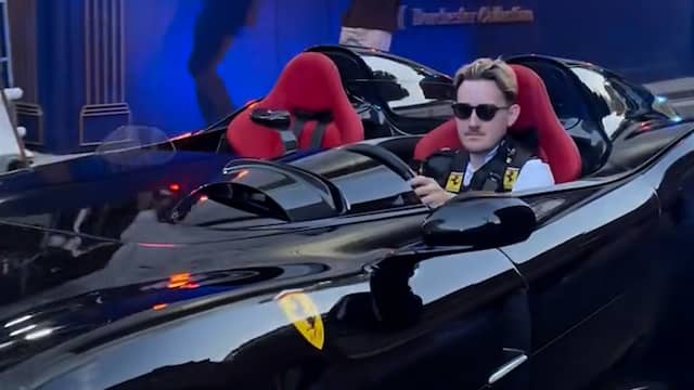 Agent rijdt in beslag genomen Ferrari van 4,3 miljoen euro door Londen