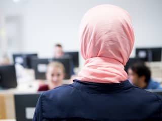 Belgische leerkracht ontslagen wegens dragen van hoofddoek