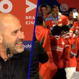 Video | PSV-spelers trakteren Bosz op bierdouche bij persconferentie