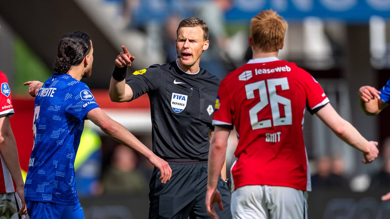 Sander van der Eijk appointed referee for Ajax-PSV showdown