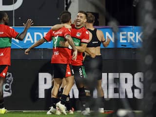 NEC klopt Olympiacos na verlenging en houdt Champions League-droom in leven