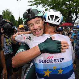 Live Tour | Reacties na sprintzege Milan en valpartij in laatste kilometer