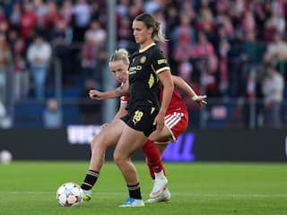 Manchester City redt punt na eigen goal Kerstin Casparij in CL-duel met Bayern