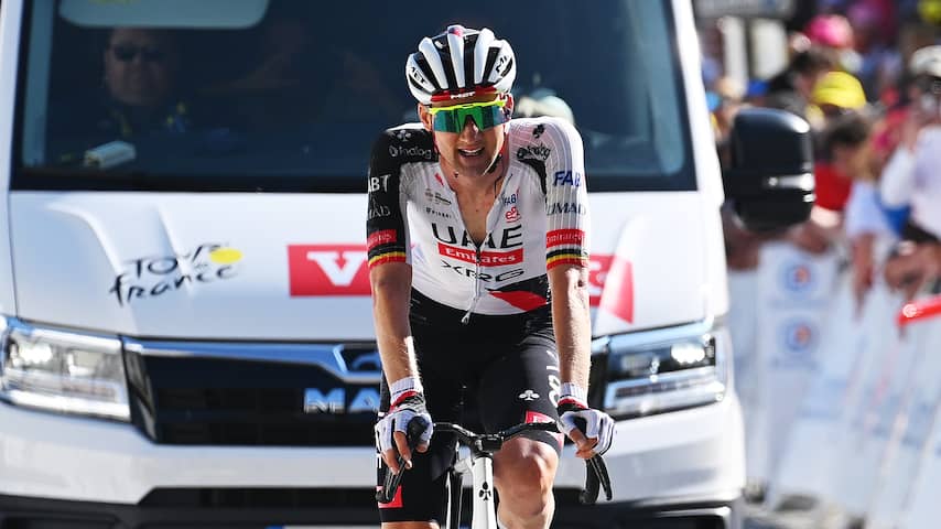 Zieke ploeggenoot Pogacar ziet af in Tour: 'In elke andere koers zou je opgeven'